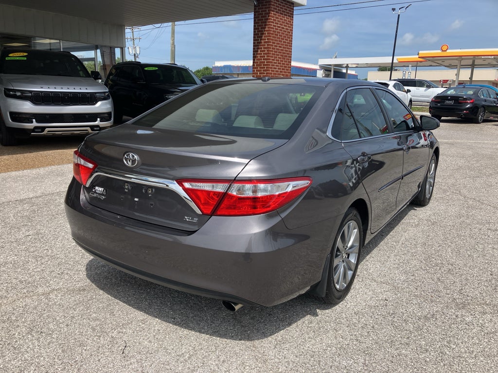 2016 Toyota Camry XLE