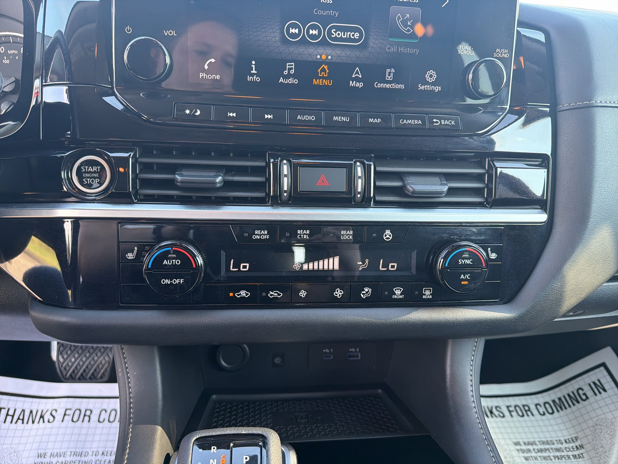 2024 Nissan Pathfinder SL FWD