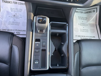 2024 Nissan Pathfinder SL FWD