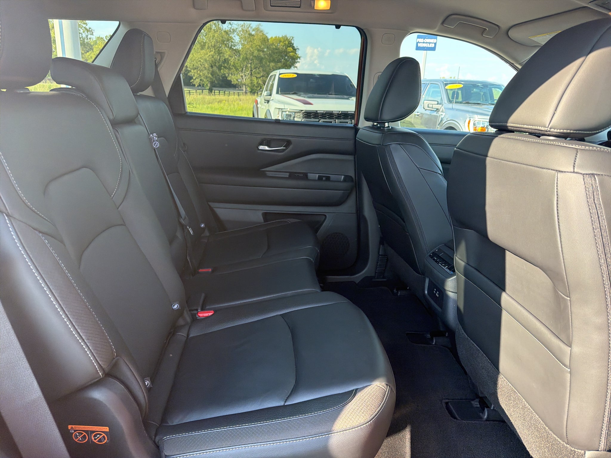 2024 Nissan Pathfinder SL FWD