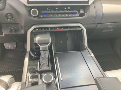 2025 Toyota Tundra Platinum