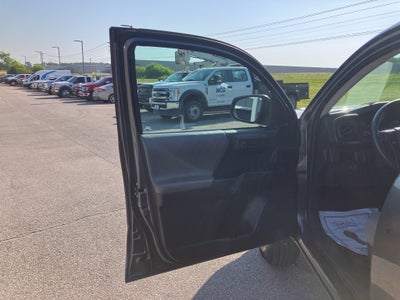 2019 Toyota Tacoma SR V6
