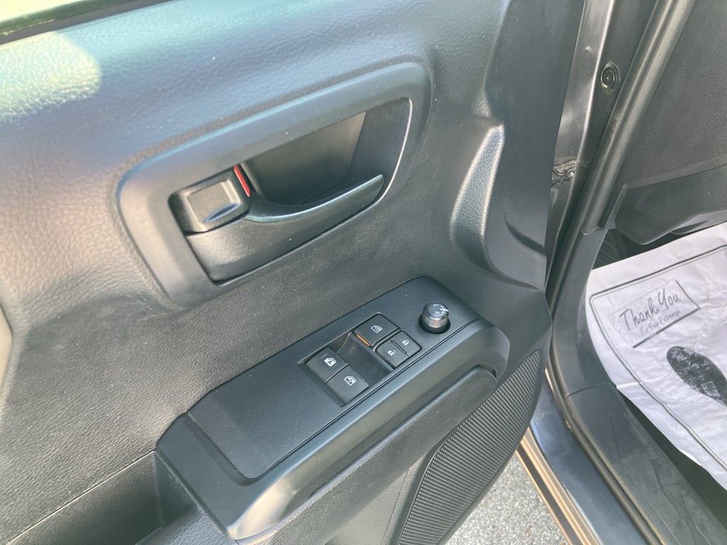 2019 Toyota Tacoma SR V6