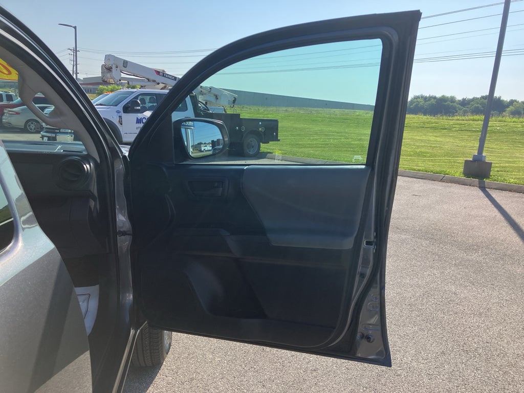 2019 Toyota Tacoma SR V6