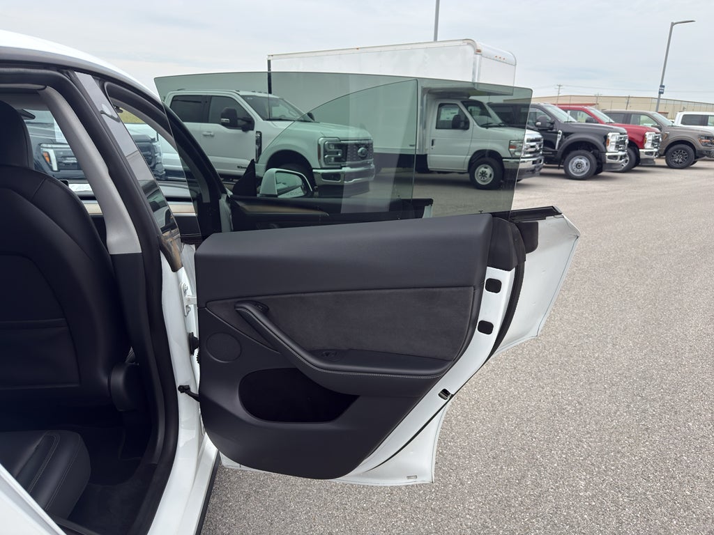 2023 Tesla Model Y Long Range Dual Motor All-Wheel Drive
