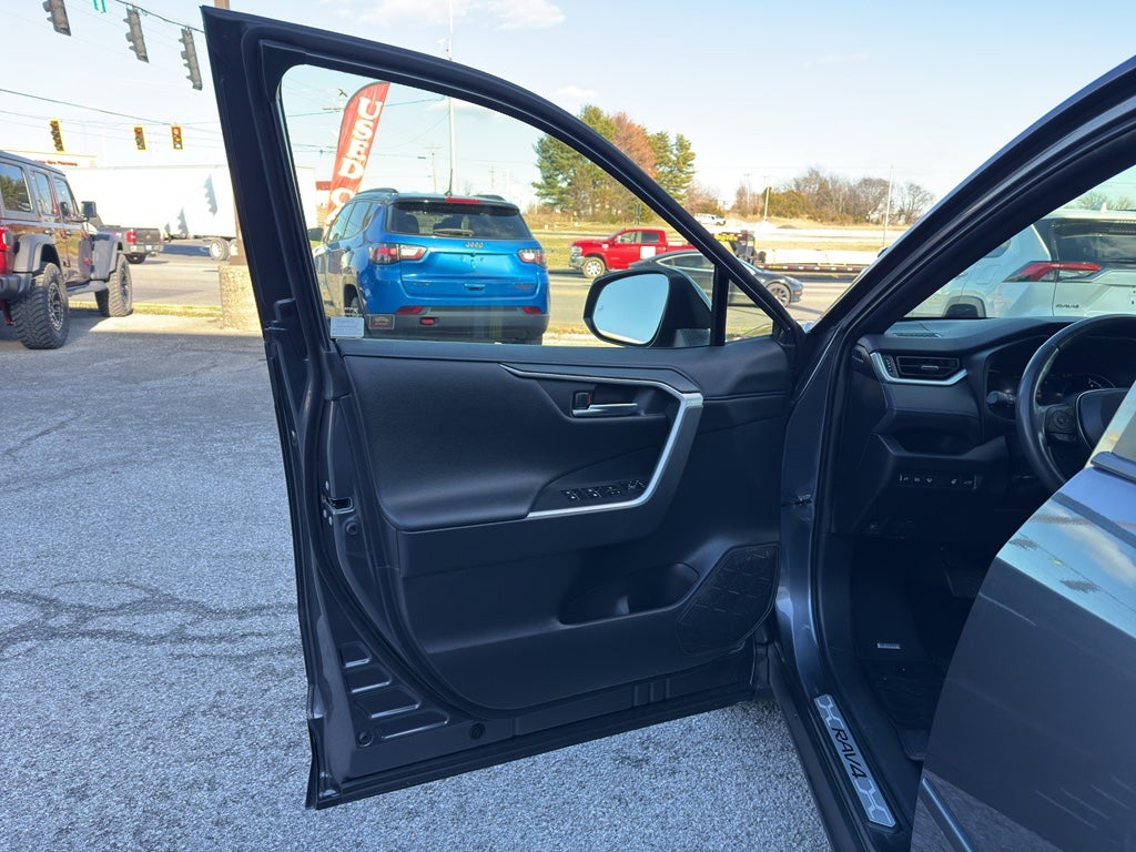 2021 Toyota RAV4 Hybrid XSE