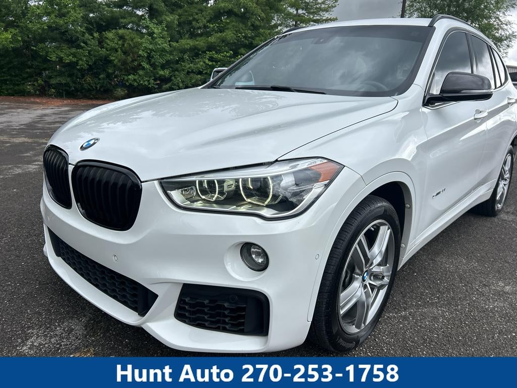 2017 BMW X1 sDrive28i's photo