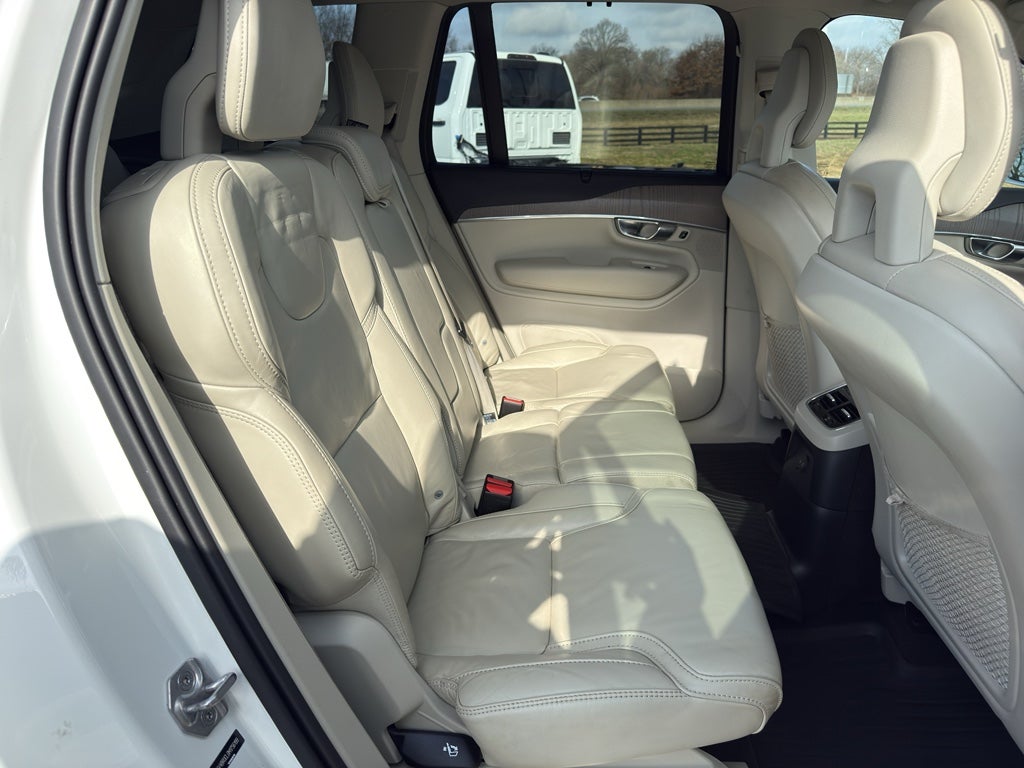 2021 Volvo XC90 Recharge Plug-In Hybrid T8 Inscription 7 Passenger