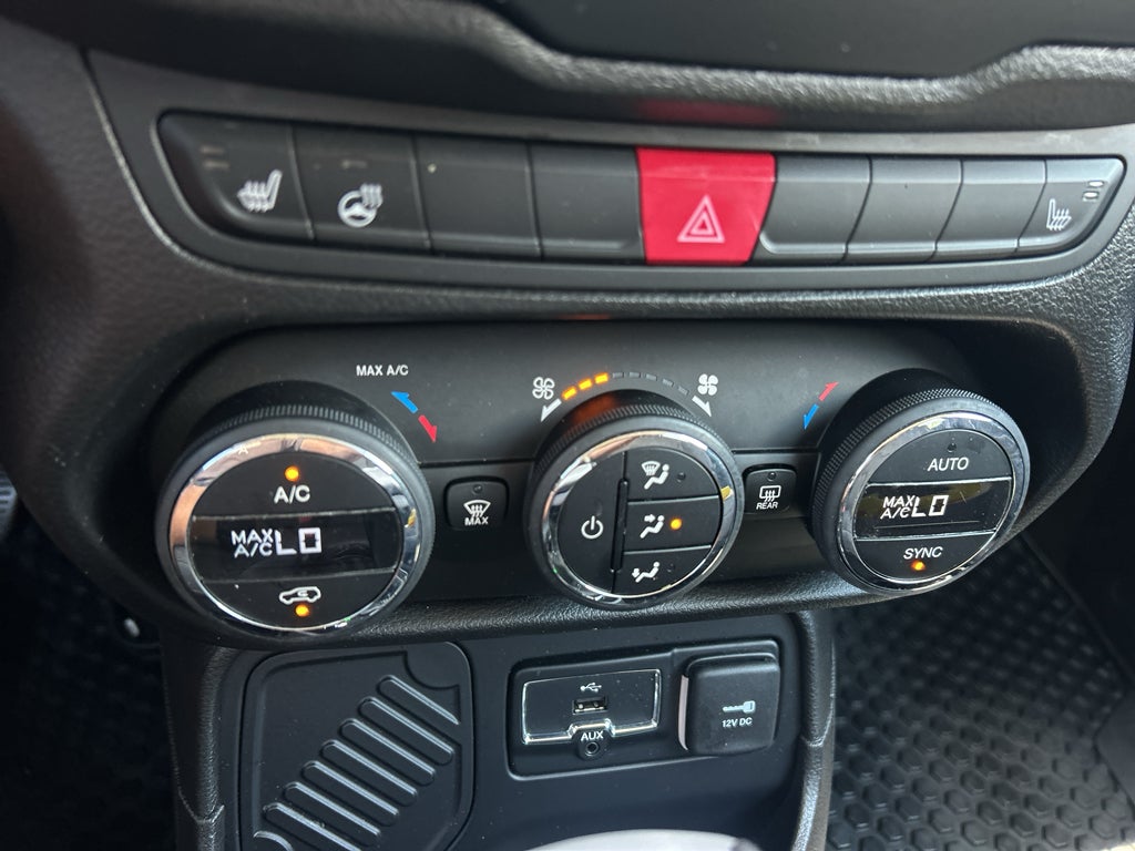 2017 Jeep Renegade Altitude FWD